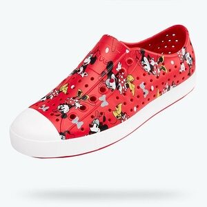 Disney Native Minnie Mouse Slip On Shoe Size 6 EUC